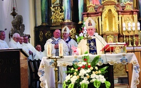 ▲	Mszy św. przewodniczył bp Jan Kopiec. 