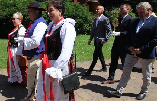 Rajcza przyjęła relikwie Prymasa Tysiąclecia oraz kapelana Solidarności