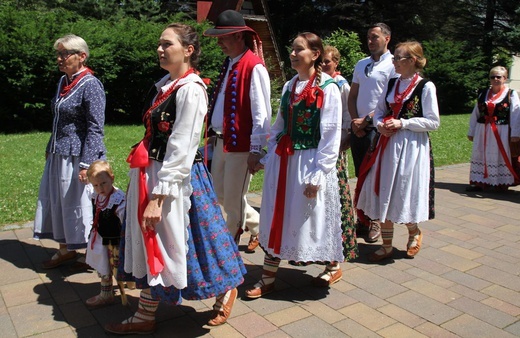 Rajcza przyjęła relikwie Prymasa Tysiąclecia oraz kapelana Solidarności