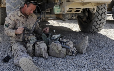 Kanadyjskie wojsko pozwala żołnierzom farbować włosy, tatuować twarze, a mężczyznom nosić spódnice