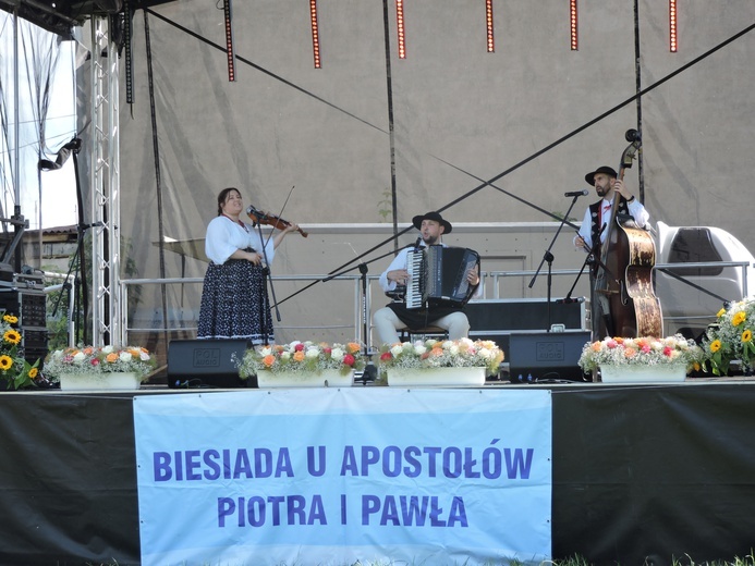 Żychlin. Biesiada u apostołów Piotra i Pawła