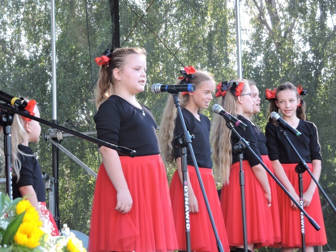 Żychlin. Biesiada u apostołów Piotra i Pawła