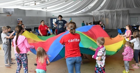 Gry i zabawy, czyli czwartek z Caritas