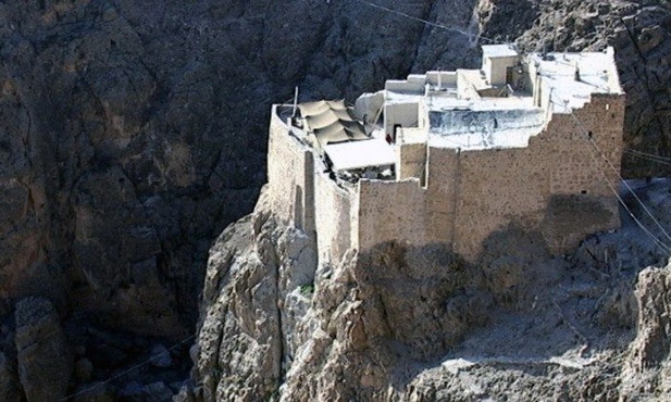 Zakonnica w udręczonej Syrii. Droga światła w mrokach wojny