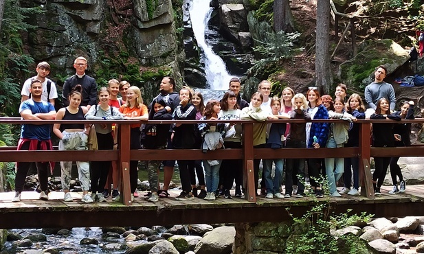 Młodzież nie chce latem odpoczywać od Pana Boga