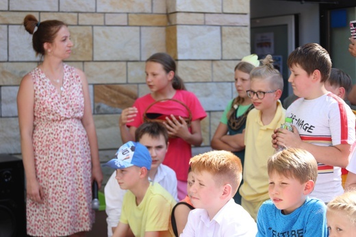 Dzień Rodziny przy papieskiej szkole w Porąbce-Kozubniku