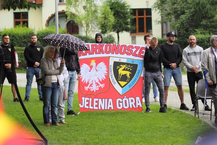 Jelenia Góra ma pomnik ofiar Wołynia