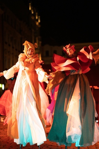 Festiwal Teatru Otwartego zakończył bal kostiumowy