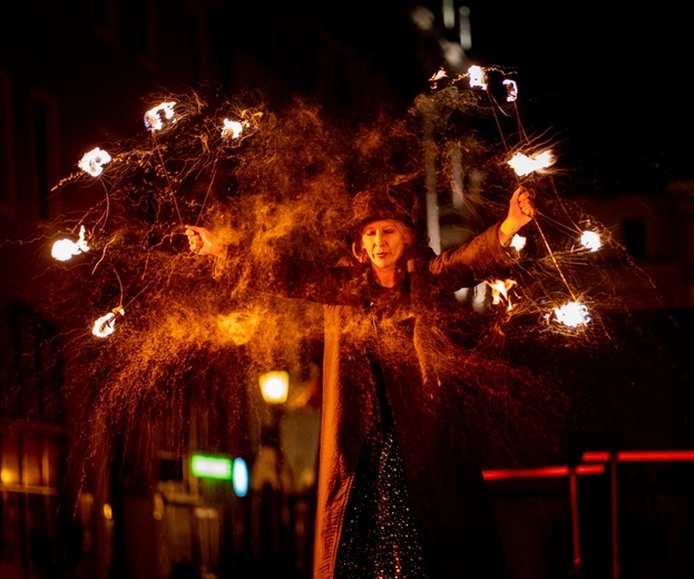 Festiwal Teatru Otwartego zakończył bal kostiumowy