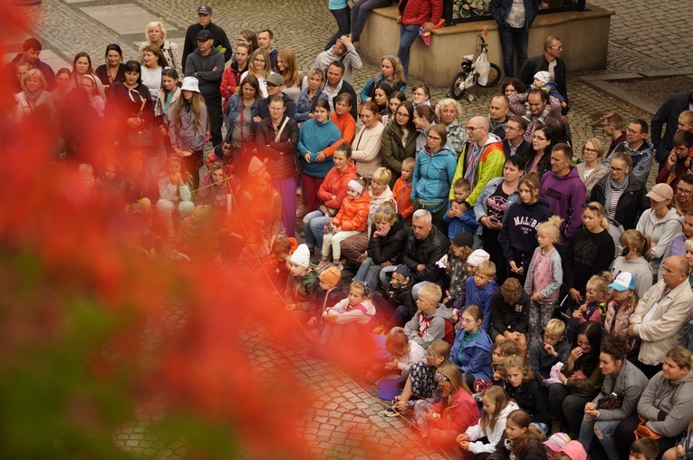 Festiwal Teatru Otwartego zakończył bal kostiumowy