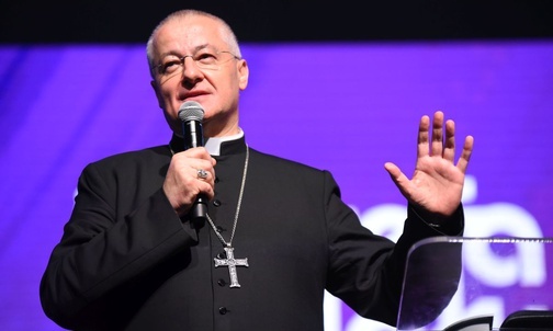 Konferencję wygłosił bp Artur Ważny.