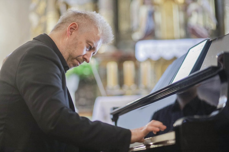 Koncert w Szalejowi Dolnym w ramach cyklu "Koncerty w kościołach zapomnianych"