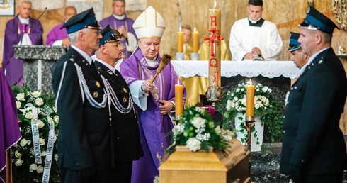 Liturgii przewodniczył bp Wiesław Szlachetka.