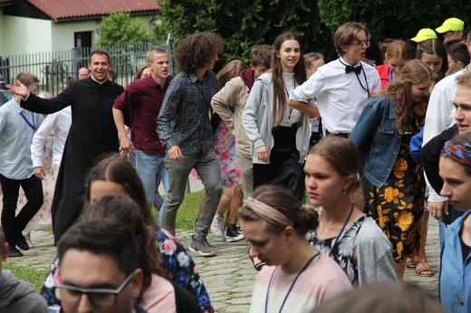 Dzień wspólnoty w Koniakowie - część 2 - Eucharystia i tańce