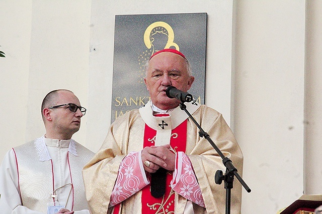 	W tym roku rekolekcje w drodze odbywać się będą pod hasłem „Stworzył i posłał ich”. 