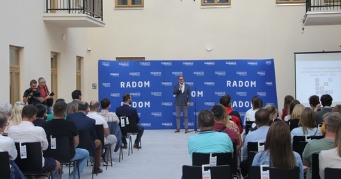 Radosław Witkowski dziękował wszystkim wnioskodawcom, którzy wykazali się dużą kreatywnością zgłaszając ciekawe projekty.