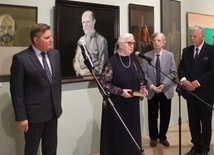 Od lewej stoją: Leszek Ruszczyk, Ewelina Pierzyńska-Jelska, Andrzej Jelski, Marek Suski.