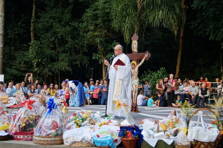 Gdzie na Mszę Świętą po polsku na wakacjach za granicą?