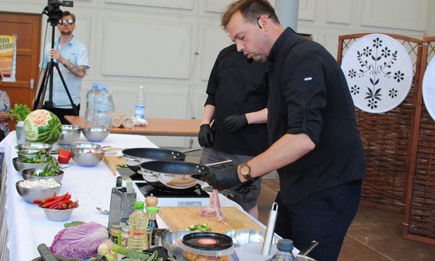 Gwiazda festiwalu Jakub Kuroń przy pracy.