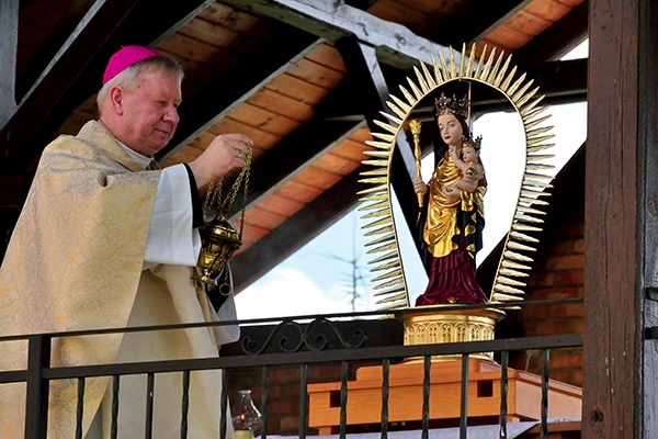 Uroczystość odbyła się w swarzewskim sanktuarium maryjnym.