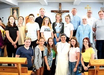 ▲	Uczestniczki i prowadzący diecezjalny kurs animatorski.