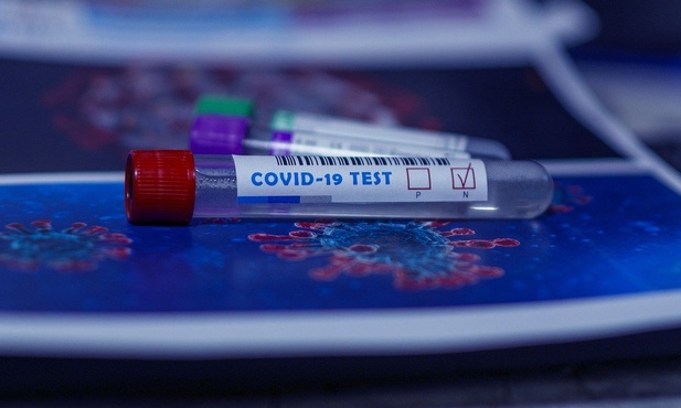 Śląskie. Wzrosła liczba pozytywnych wyników testów na COVID i chorych w szpitalach