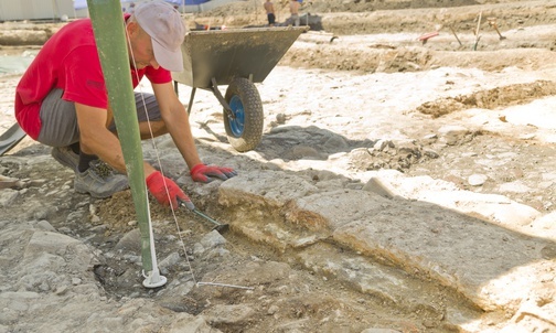 Cieszyn. Archeolodzy znaleźli fundament budynku; być może to dawny ratusz