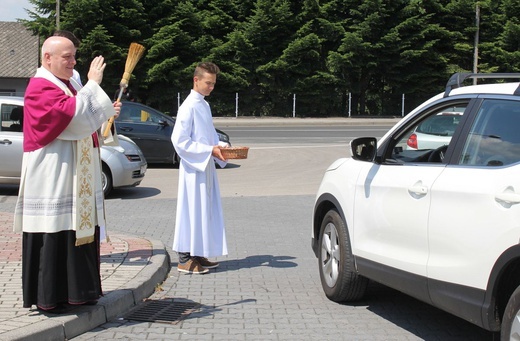 Kierowcy u św. Józefa Bilczewskiego w Wilamowicach
