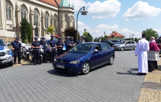 Kierowcy u św. Józefa Bilczewskiego w Wilamowicach