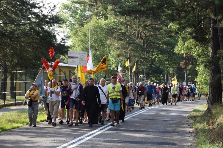 Wyruszyła 41. Kaszubska Piesza Pielgrzymka na Jasną Górę