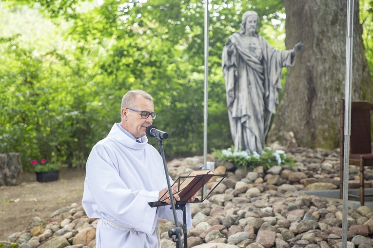 Lasek Miłosierdzia Bożego i Zakątek świętych Joachima i Anny, cz. 1