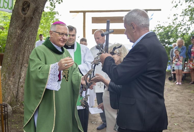 Lasek Miłosierdzia Bożego i Zakątek świętych Joachima i Anny, cz. 1