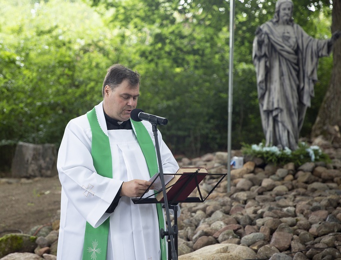 Lasek Miłosierdzia Bożego i Zakątek świętych Joachima i Anny, cz. 2