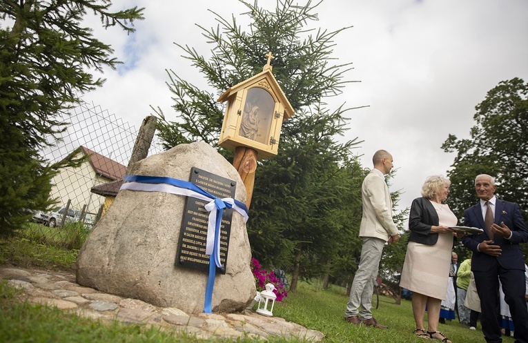 Lasek Miłosierdzia Bożego i Zakątek świętych Joachima i Anny, cz. 2