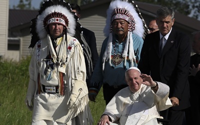 Kanada: papież pobłogosławił wody Jeziora św. Anny i przypomniał o znaczeniu rdzennych ludów w Kościele