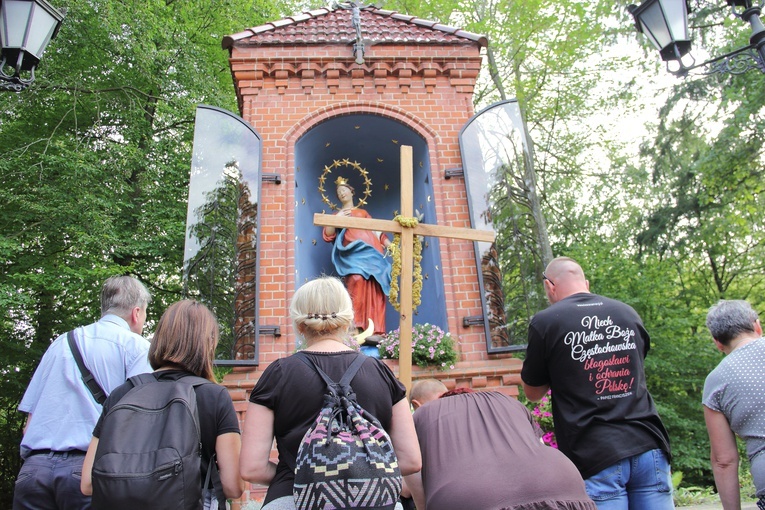 Po pomoc w miesiącu trzeźwości