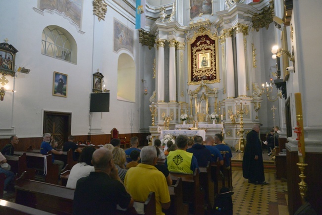 Pielgrzymka z Chlewisk do MB Staroskrzyńskiej