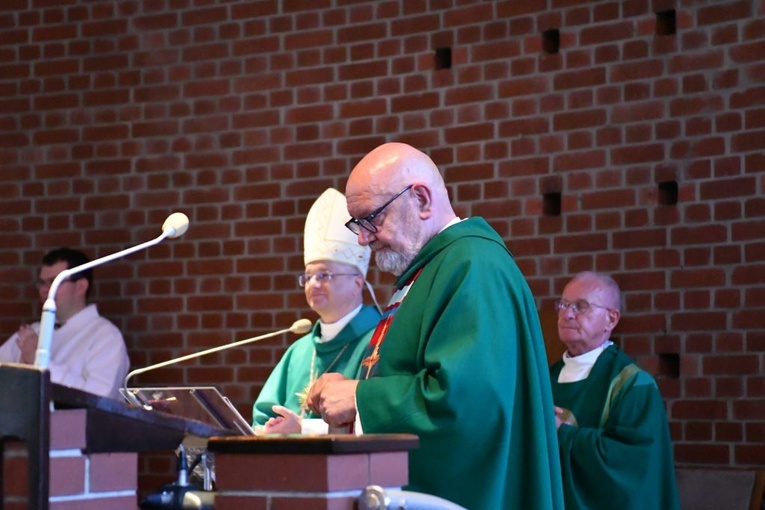 Wzruszające pożegnanie wieloletniego zielonogórskiego proboszcza