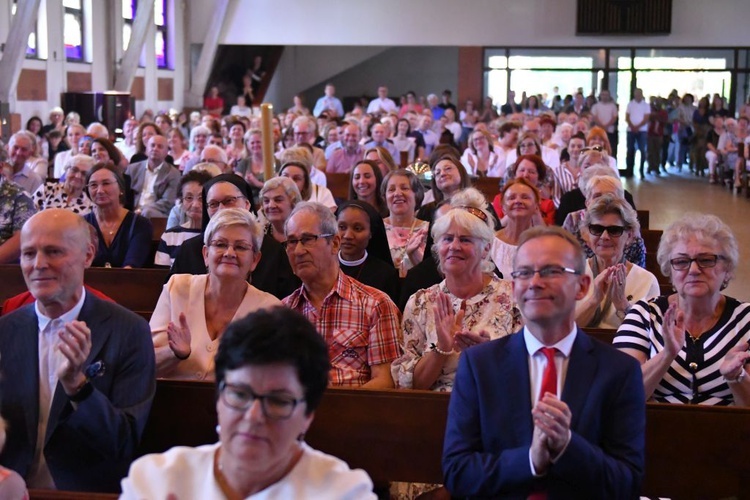 Wzruszające pożegnanie wieloletniego zielonogórskiego proboszcza