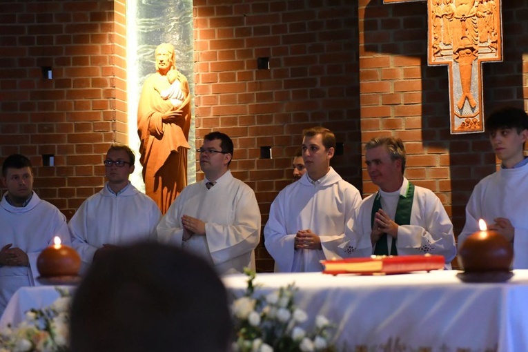 Wzruszające pożegnanie wieloletniego zielonogórskiego proboszcza