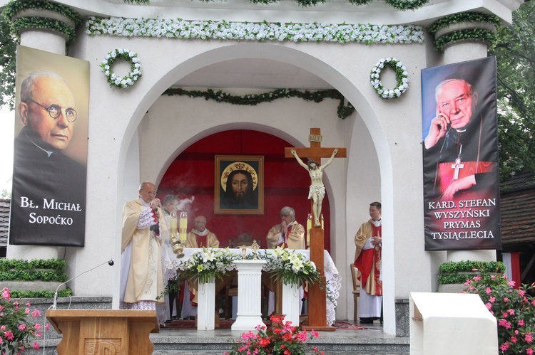 Nowy Sącz. Wielki odpust ku czci Przemienienia Pańskiego - dzień 1.