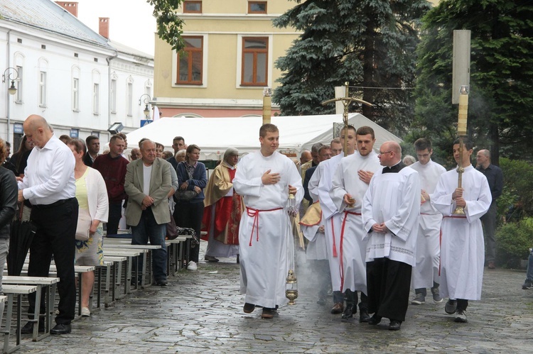 Nowy Sącz. Wielki odpust ku czci Przemienienia Pańskiego - dzień 1.