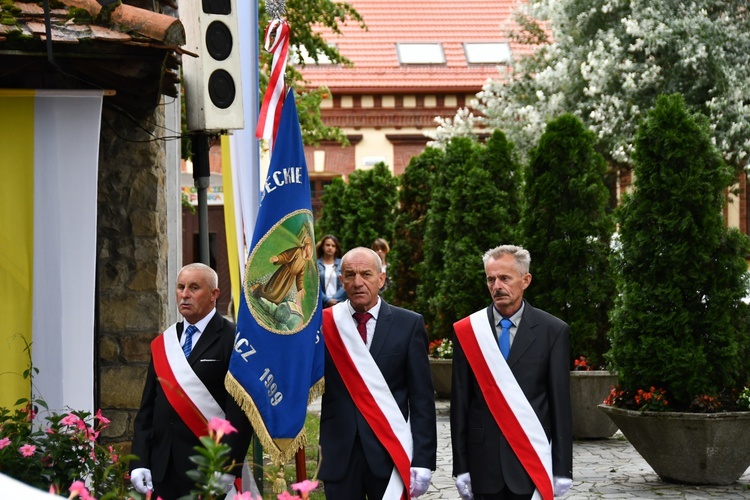 Nowy Sącz. Odpust ku czci Przemienienia Pańskiego z udziałem ludzi pracy