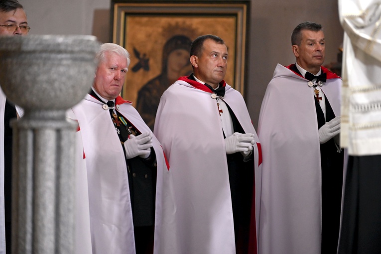 Strzegom. W bazylice powitali relikwie św. Szarbela