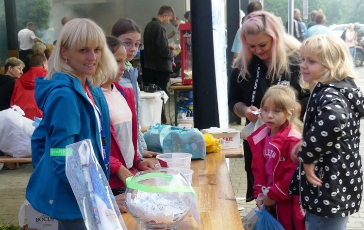 Deszczowa 12. Biesiada Rodzinna z Fundacją Krzyż Dziecka w Pisarzowicach