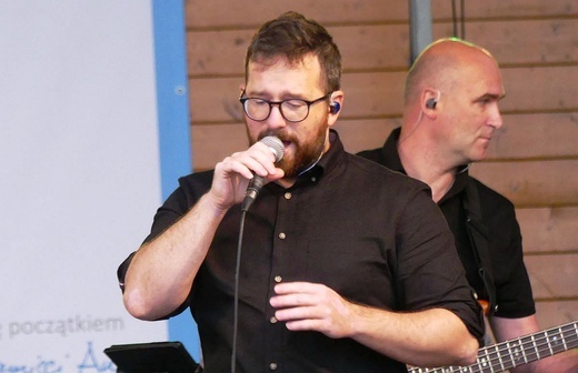 Deszczowa 12. Biesiada Rodzinna z Fundacją Krzyż Dziecka w Pisarzowicach