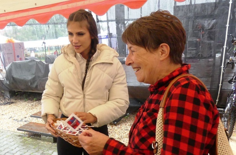 Deszczowa 12. Biesiada Rodzinna z Fundacją Krzyż Dziecka w Pisarzowicach