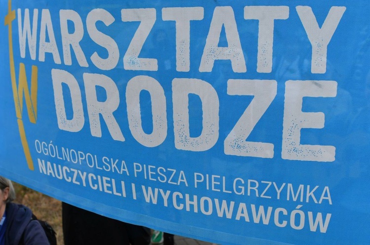 Pielgrzymka Nauczycieli i Wychowawców "Warsztaty w drodze" już na szlaku