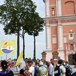 Wyjście pielgrzymki ze Skrzatusza na Jasną Górę