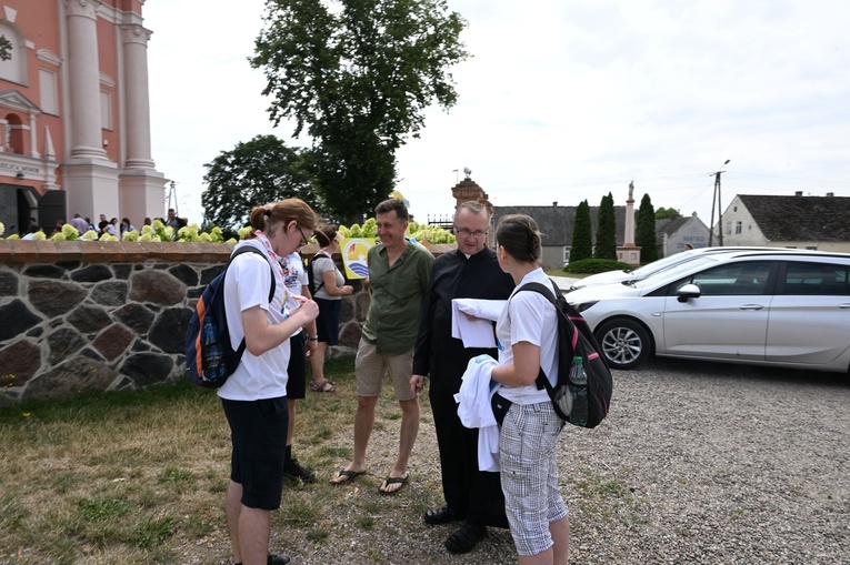 Wyjście pielgrzymki ze Skrzatusza na Jasną Górę